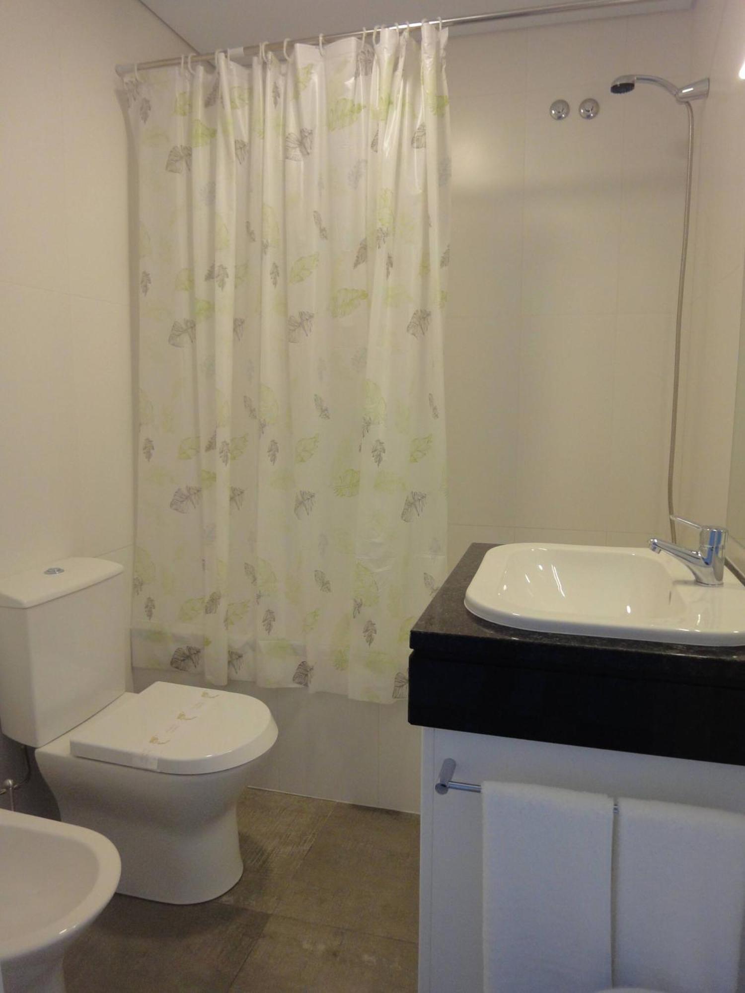 Apartamentos Almeida Garrett Ponta Delgada Exteriör bild